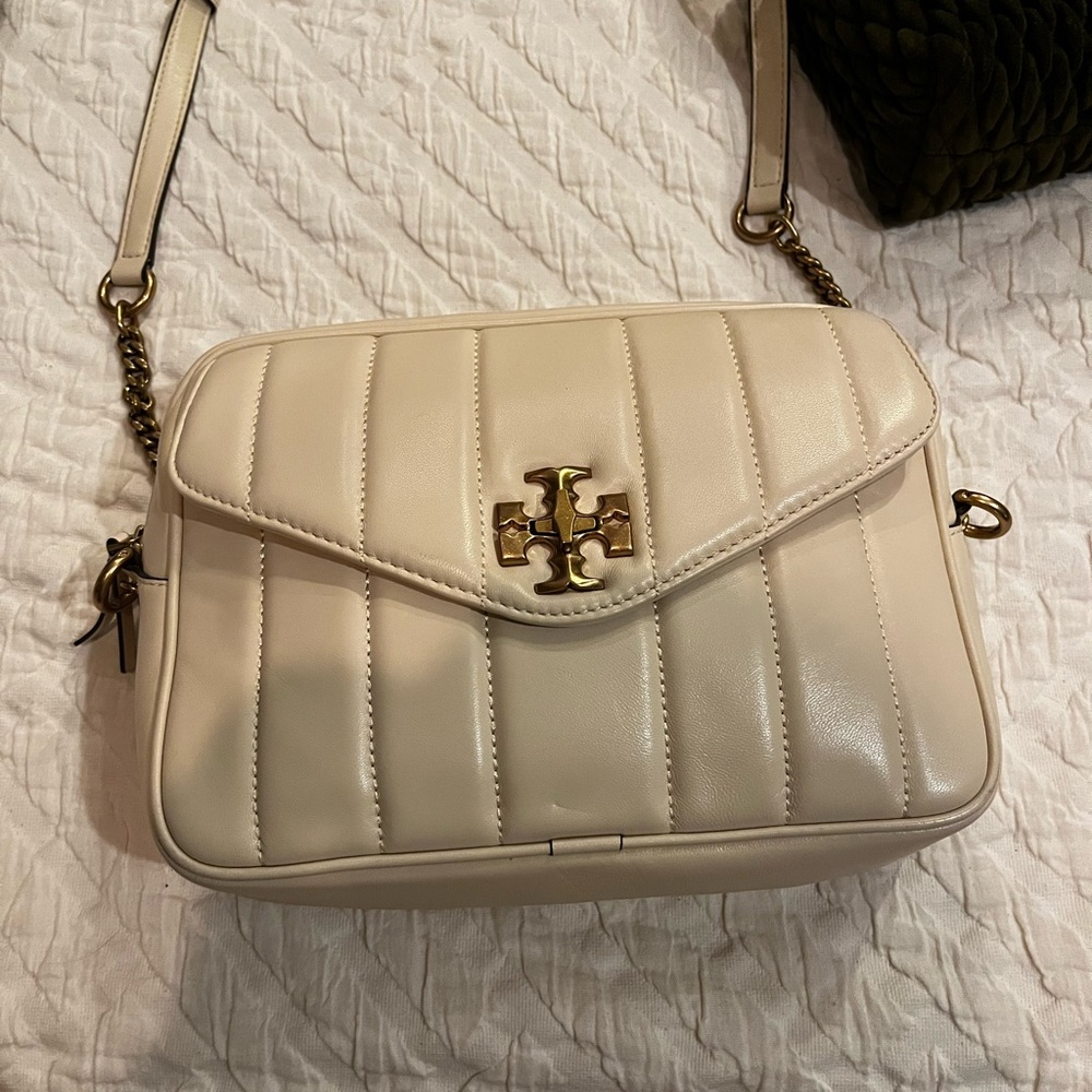 Cream leather tory burch
